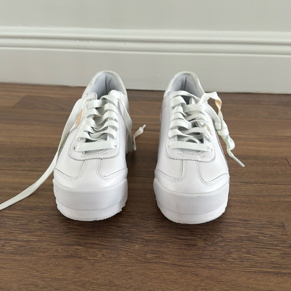 Puma Roma Amor Metallic Women’s Sneakers - Picture 6 of 9